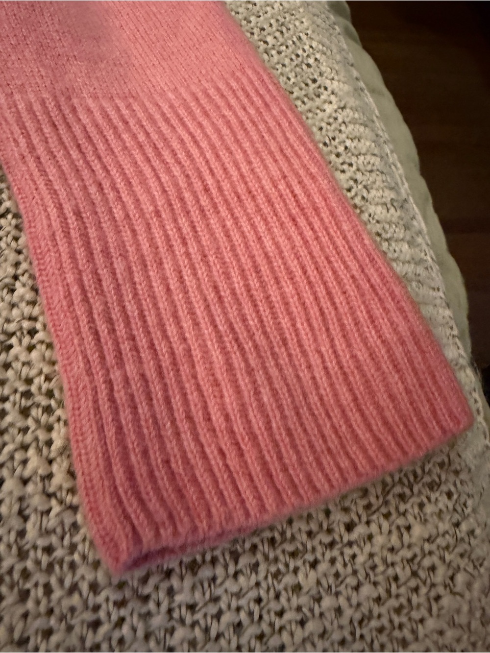 Vince Bazooka Pink Crewneck Cashmere Sweater - Picture 10 of 11